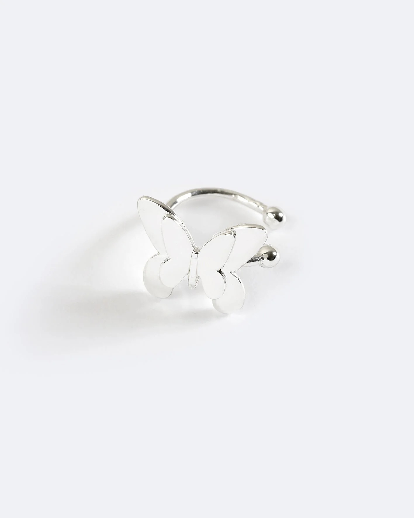 FLOATING BUTTERFLY EAR CUFF - Image 4