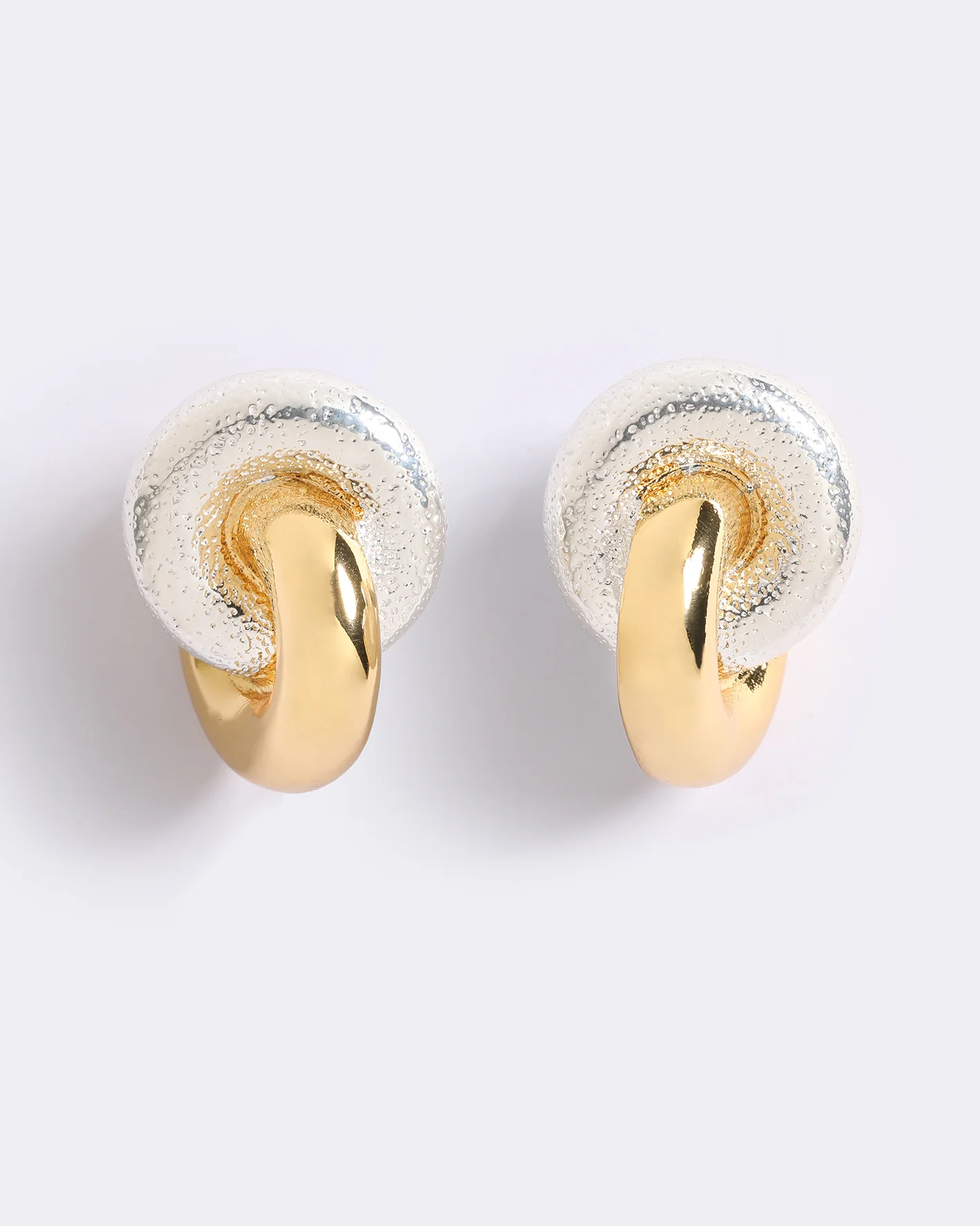 NEAR THE SEA - Image 6