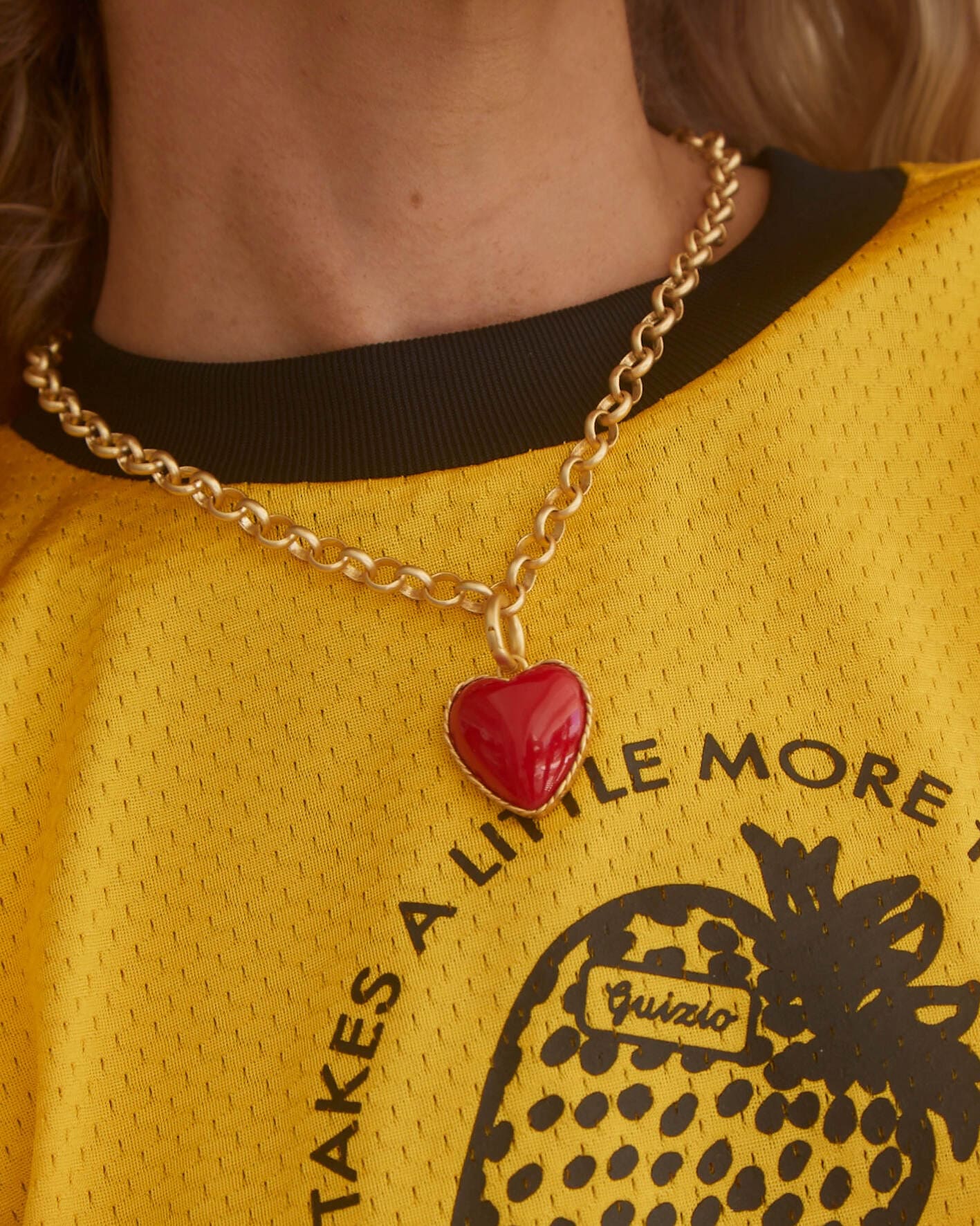 HOT HEARTS NECKLACE - Image 9